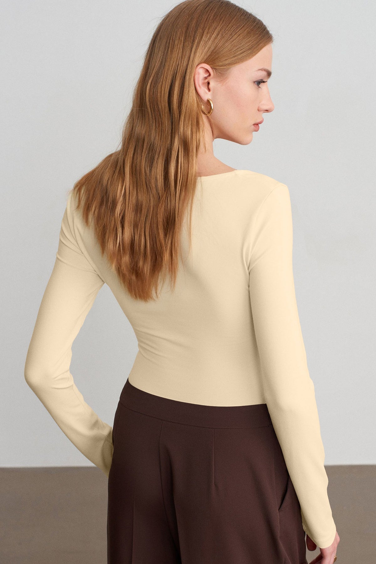 Slim Fit V Neck Long Sleeve Bra Buil-in Top