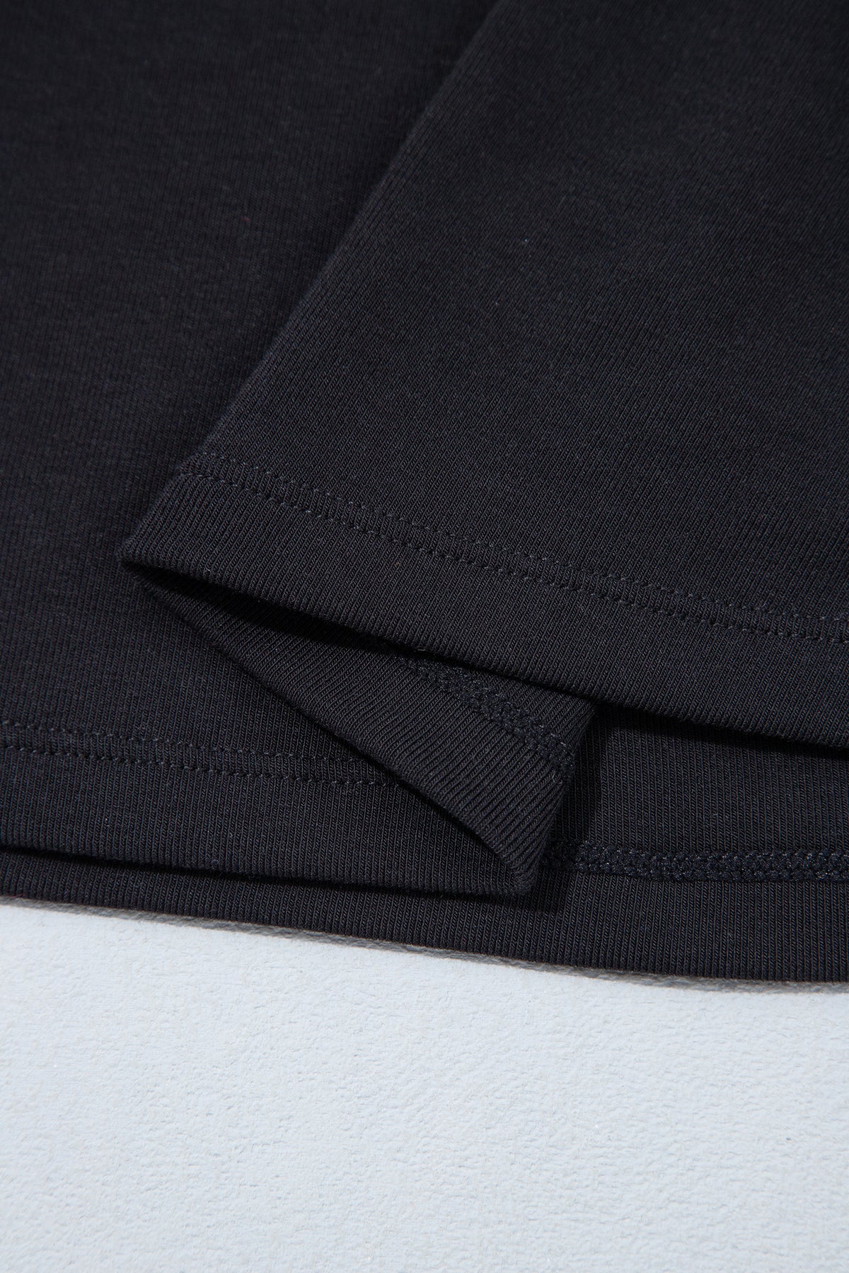 Slim Fit V Neck Long Sleeve Bra Buil-in Top