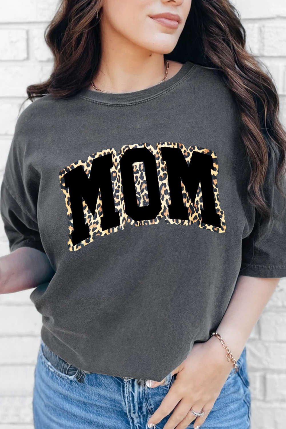 Gray Leopard MOM Graphic Crewneck T Shirt