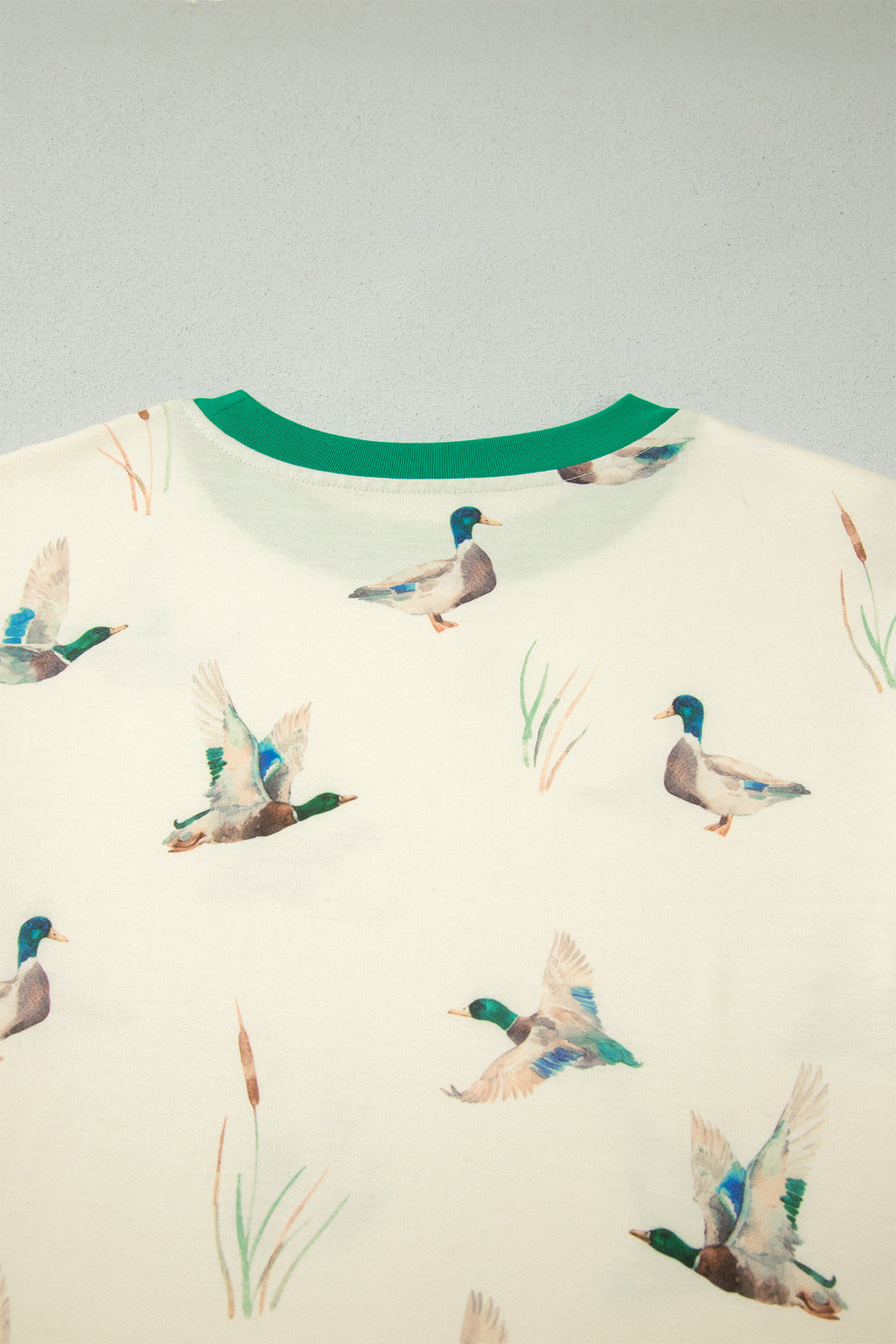 Beige Mallard Printed Colorblock Trim Short Set